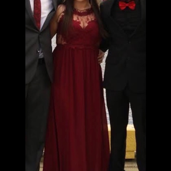 Wine coloured dress - Picture 8 of 8